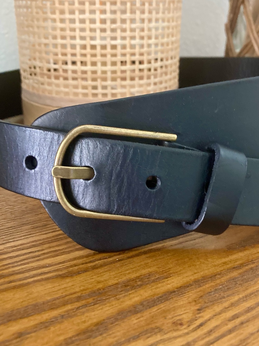 100% Leather Black Belt Treasure & Bond Brass Buckle Sz Small